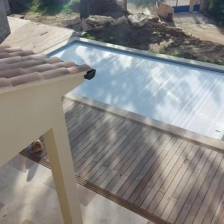 Provence, Uzes, Climatisee 8 Pers Avec Piscine Privee Gaujac (Gard)