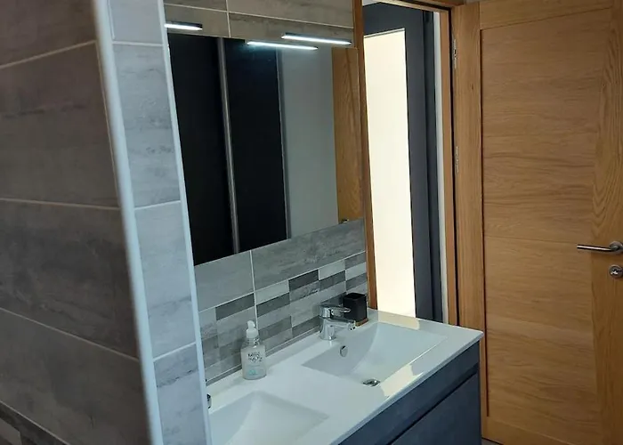 Villa Provence, Uzes, Climatisee 8 Pers Avec Piscine Privee
