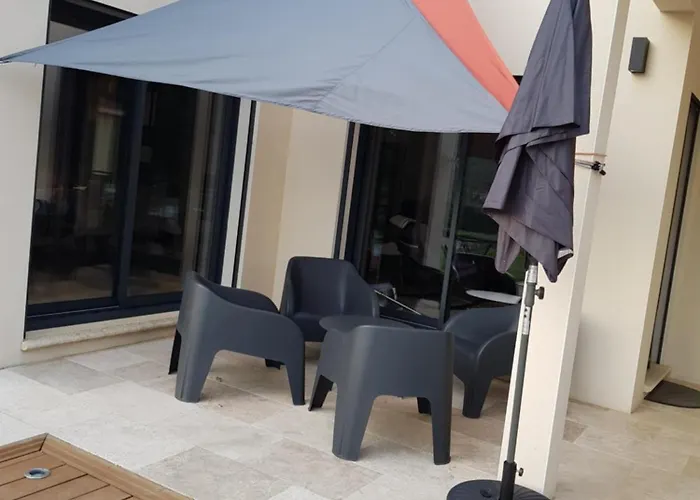 Provence, Uzes, Climatisee 8 Pers Avec Piscine Privee * Gaujac (Gard)